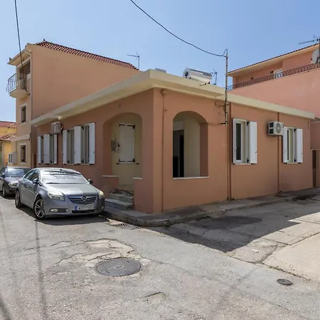 Casa Ad Argostoli! 度假居 *